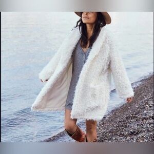Aerie Soft Cream Faux Fur Jacket